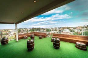 Гостиница Summer House Melbourne Backpackers  Мельбурн